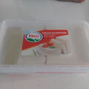 Lokum Kıvamında Beyaz Peynirin Sert Yapısı Ve Değişik Tadından Şikayet