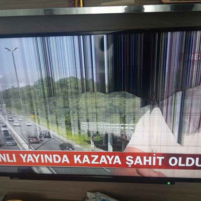 Ekranı Kırılan Televizyon İçin Parça Bulunamıyor Ve Çözüm Sunulamıyor