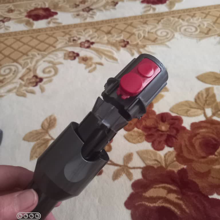 Garanti Süresindeki Dyson Süpürge Borusu Ücretsiz Değiştirilmedi