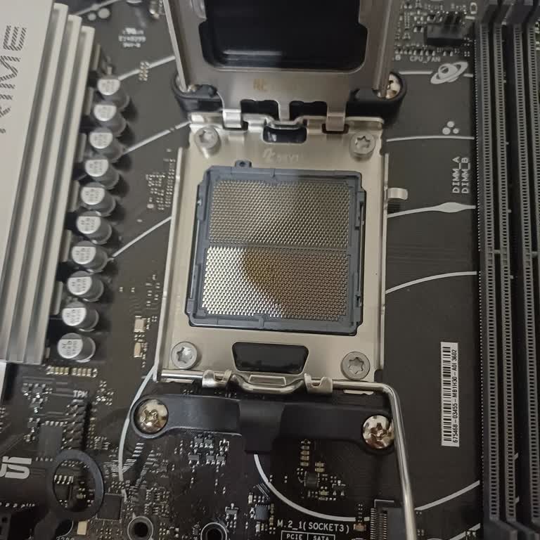 Arızalı Asus Anakartın İade Kodu Gelmedi, Süreç Gecikiyor