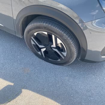 7.000 Kilometrede Bridgestone Turanza Lastiğinin Ani Çöküşü Ve Güvenlik Endişesi