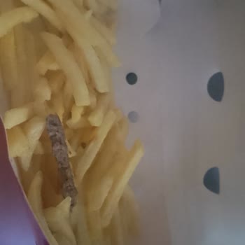 Burger King Zonguldak Şubesinde Hijyen İhlali: Isırılmış Köfte Bulundu