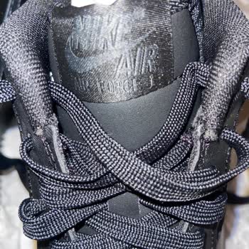 Ayıplı Nike Air Force 1'de Dikiş Kusurları Ve Cevapsız Müşteri Hizmetleri