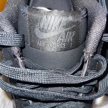 Ayıplı Nike Air Force 1'de Dikiş Kusurları Ve Cevapsız Müşteri Hizmetleri
