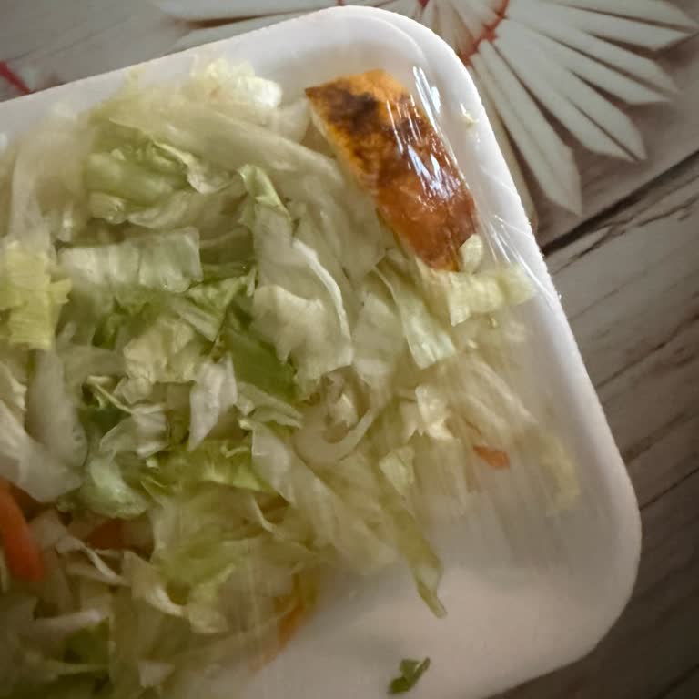 İptal İsteği Reddedildi, Bayat Lahmacun Ve Çürük Yeşillik Gönderildi