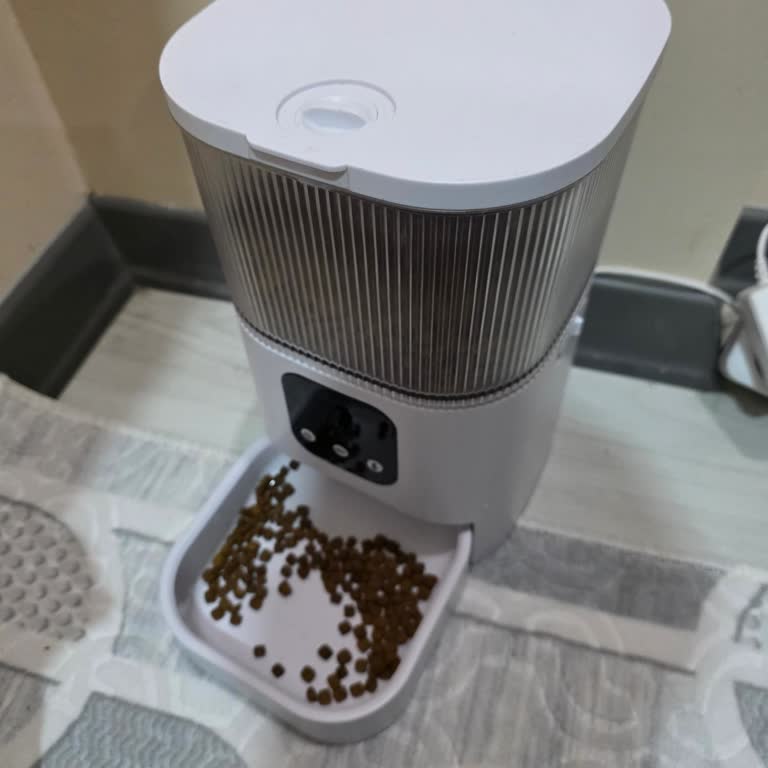 Kameralı Akıllı Evcil Hayvan Besleyicinin Mama Dökmemesi Ve Garanti Talebi