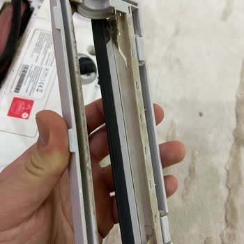 Roborock S8 Pro Fırça Kapağı Garanti Süresinde Kırıldı