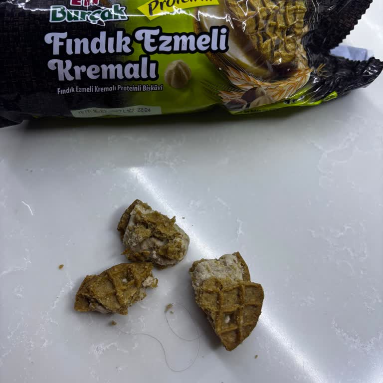 Şok Markette Fındık Ezmeli Bisküviden Saç İçeren Hijyen Şikayeti
