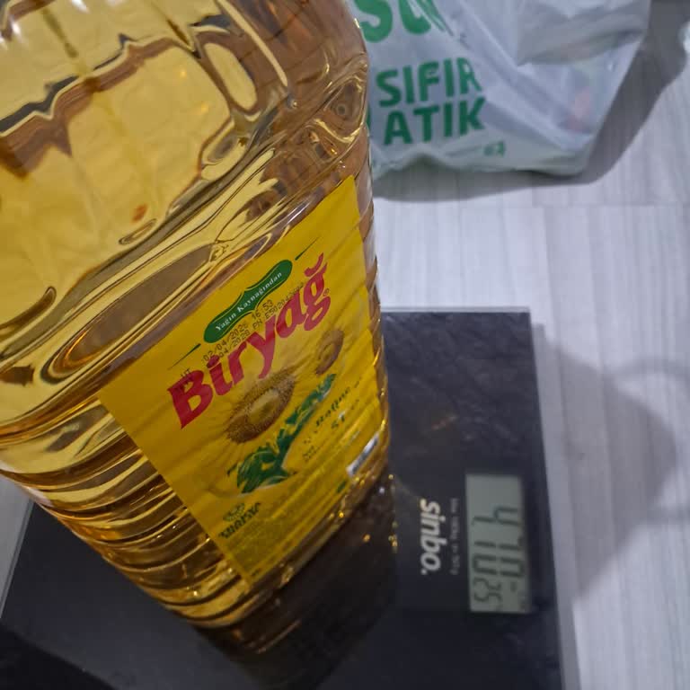 5 Litre Etiketli Ayçiçek Yağı Gerçekte 4,70 Kg Çıkıyor