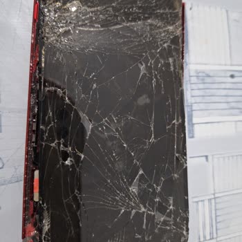 Media Markt'tan Fatura Ve Kasko Evrakları Alınamaması, Servis Bekleyişi Ve Telefon Kullanılamaz