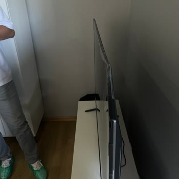 Vatan Bilgisayar’dan Kırık Televizyon Ve Uzayan Değişim Sürecine Hızlı Çözüm Talebi
