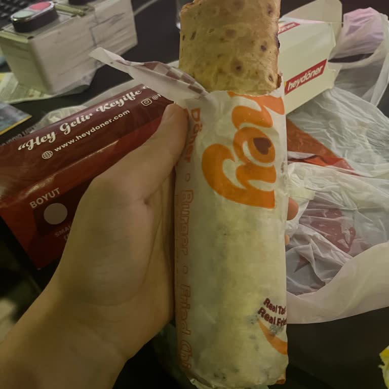Hey Döner Medium Dürüm Siparişi Verdim Ancak Siparişim Small Olarak Gönderildi