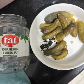 Tat Kornişon Turşusunda Hayvan Gübresi Bulundu