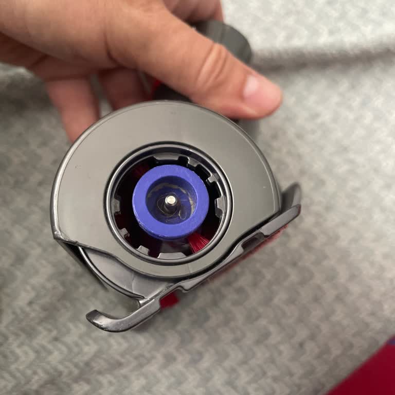Dyson Süpürge Bağlantı Aparatı Eksik, Garanti Kapsamında Ücretsiz Parça Talebi