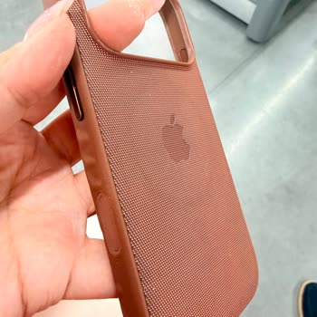 Kısa Sürede Kabaran İPhone 17 Pro Kılıfları İçin Garanti Reddi Ve Yüksek Onarım Ücreti