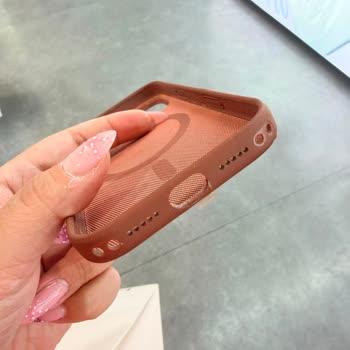 Kısa Sürede Kabaran İPhone 17 Pro Kılıfları İçin Garanti Reddi Ve Yüksek Onarım Ücreti