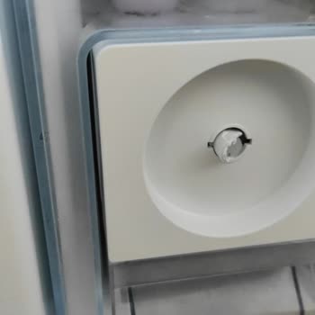 Buzluk Kapağı Kırıldı: Garanti Reddi Ve 2000 TL Ücret Talebi
