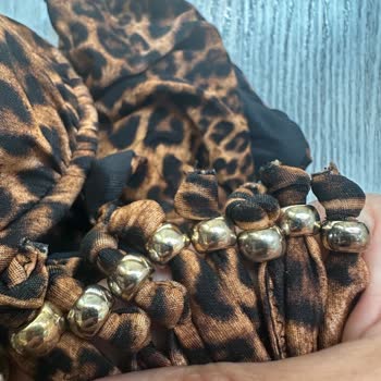 Calzedonia Bikinin Metal Parçaları Hemen Karardı Ve Değişim Talep Ediyorum