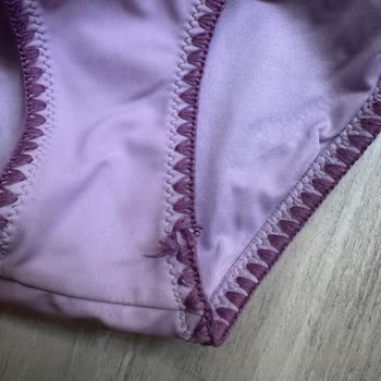 Calzedonia Bikinin Metal Parçaları Hemen Karardı Ve Değişim Talep Ediyorum