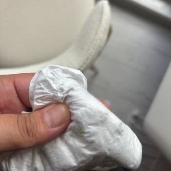 Yeni Bebek Bezinde Sert Yabancı Cisim Bulunması Ve Güven Kaybı