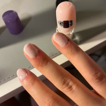Essence Sugar Blush Nail Polish Formula Dries Out and Becomes Unusable