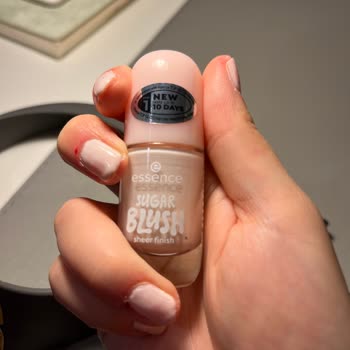 Essence Sugar Blush Nail Polish Formula Dries Out and Becomes Unusable