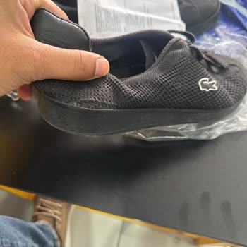 Deforme Olan Lacoste Sneaker İçin Garantinin Reddedilmesi Ve Değişim Talebi