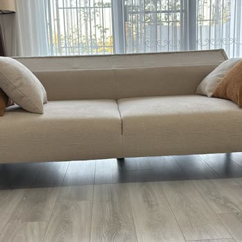 Kelebek Mobilya'da Üçlü Koltukların Mekanizma Arızası, Yanlış Parça Ve Servis Eksikliği