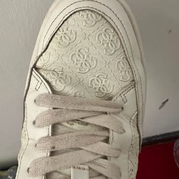 Defolu Sneaker Ve Uzayan İade Süreci