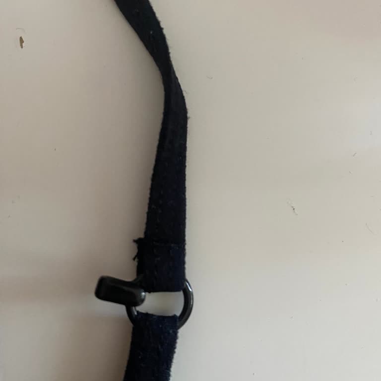 Sütyenin Çıkmayan Aparatı Rahatsızlık Veriyor