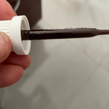 Valens İlaç Bestiron Damlanın Renginde Sorun Olması