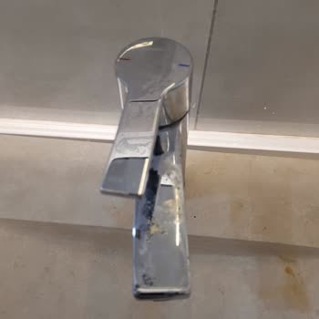 Artema Fold S Lavabo Bataryalarında Nikelaj Ve Lekelenme Sorunu