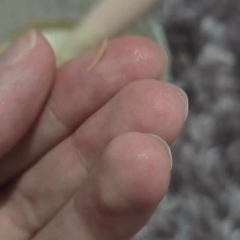 Sharp Foreign Object Found in Naturpy Organic Oat Flakes Bought at Baby Mall