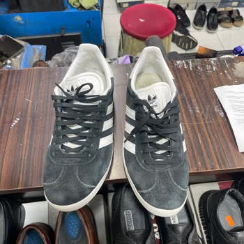 Adidas Gazelle Ayakkabıda Hızlı Renk Solması Ve Mağaza Reddi