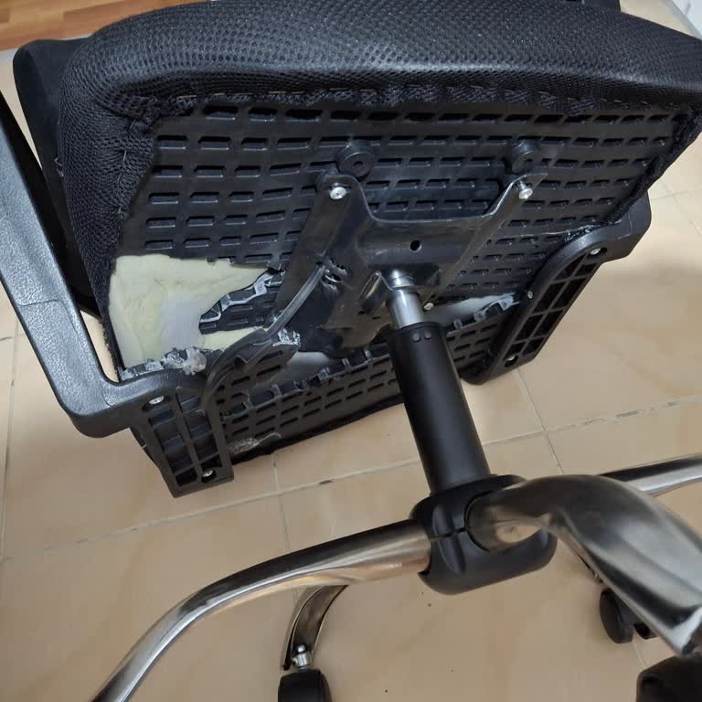 7 Ayda Kırılan Ofis Sandalyesi, Güvenlik Riski Ve Kalite Sorunu