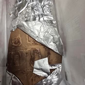 Nestlé 1927 Chocolate Bar Shows Severe Discoloration Before Expiration Date