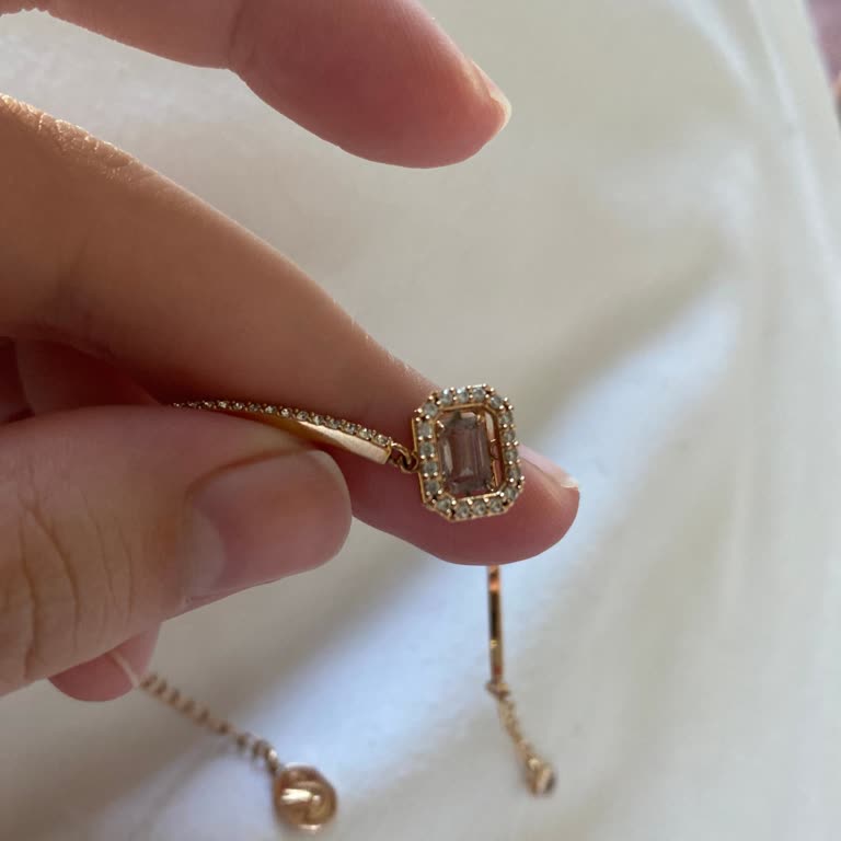 Swarovski Bileklikte Kirlenme Ve Değişim Sürecinde Fiyat Farkı