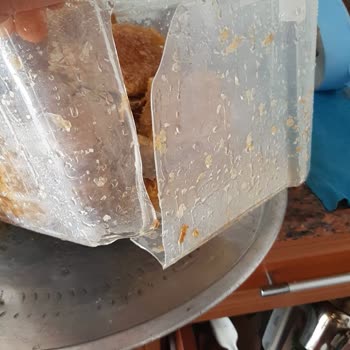 Kırılabilir Kargo Uyarısı İhlal Edildi, Bal Kutuları Zarar Gördü