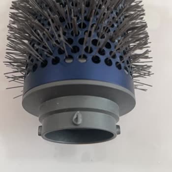 Dyson Airwrap Yuvarlak Fırça Başlığının Normal Kullanımda Ezilmesi Ve Garanti Değişim Talebi