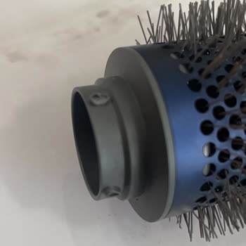 Dyson Airwrap Yuvarlak Fırça Başlığının Normal Kullanımda Ezilmesi Ve Garanti Değişim Talebi