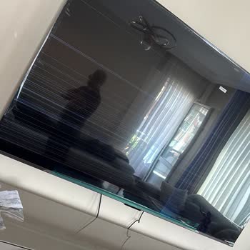 Kutudan Çıkan Hasarlı Televizyon İçin Acil Değişim Talebi