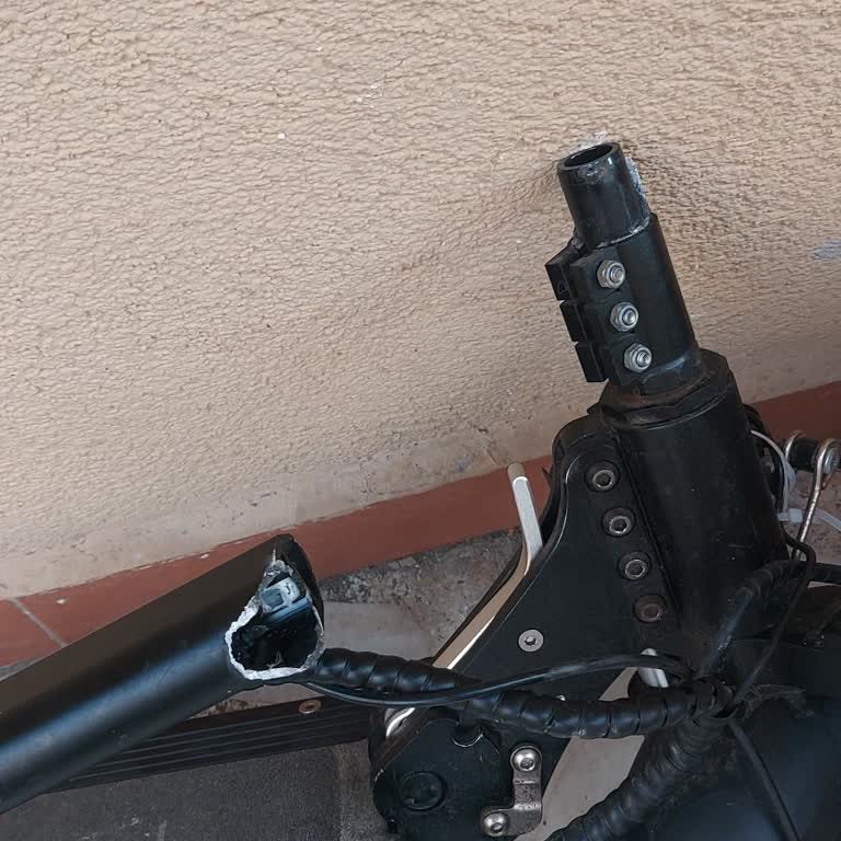 Onvo 12xplus Scooter’da Gidon Kırılması Çocuğu Yaraladı: Güvenlik İhlali Ve İade Talebi