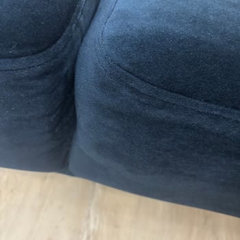 Üretim Hatası Nedeniyle Sünger Deformasyonu Ve Aşırı Toz Toplayan Koltuk İçin Ücretsiz Onarım Talebi