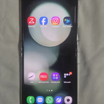 Satın Aldığım Z Flip 5 Erken Aktive Edildiği İçin Garanti Süresi Kısaltıldı