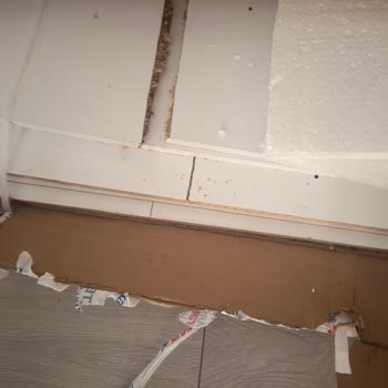 Kzy Mobilya'nın Kırık Dolabı İçin Hızlı Tam İade Talebi