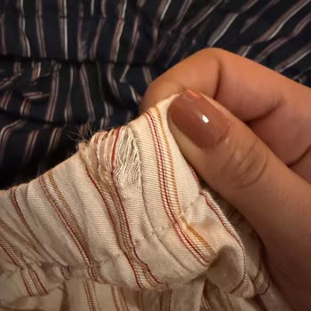 Mavi Mağazasında Defolu Pantolon Satışı Ve Değişim Reddi