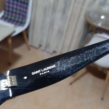 Yves Saint Laurent Gözlüğümde Matlaşma Ve Renk Bozulması Mağaza Red Cevabı Ve İlgisizlik
