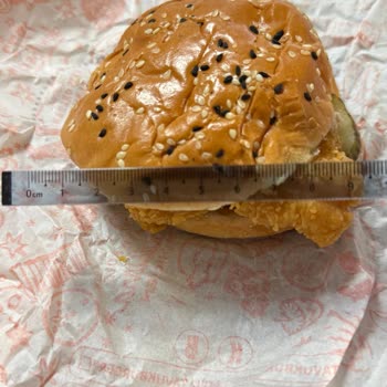 Popeyes İzmir Şubesinden Gelen Siparişin Kalitesiz Ve Özensiz Sunumu