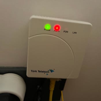 Fiber İnternet Bağlantısı Kesildi, ONT Alarm Işığı Kırmızı