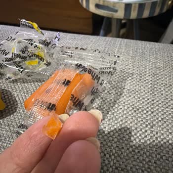 Haylaz Boom Sürpriz Yumurtada Cam Benzeri Sert Parça Çocuk Güvenliğini Tehlikeye Atıyor